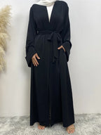Abaya Amira – Élégance et légèreté au quotidien