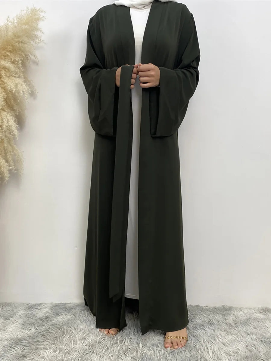 Abaya Amira – Élégance et légèreté au quotidien